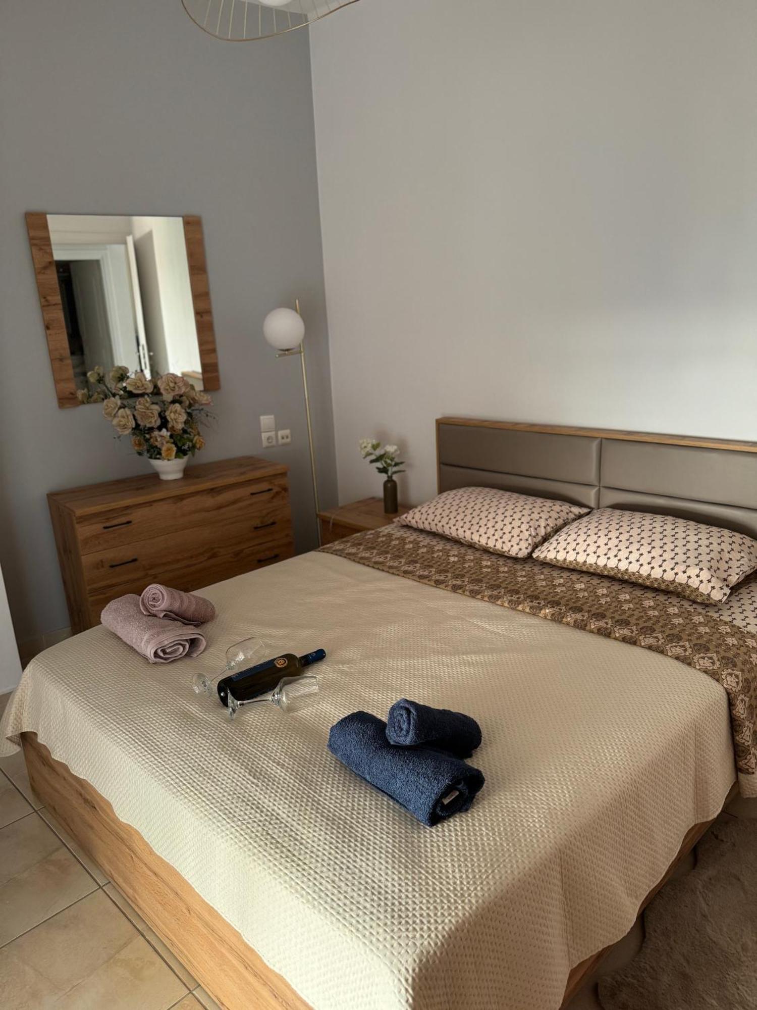 Sunshine Bliss Apartment Атина Екстериор снимка